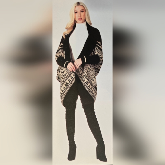 Women's Maxsport Open-Front Black and Cream Patterned Sweater NEW WITH TAGS - Picture 1 of 8